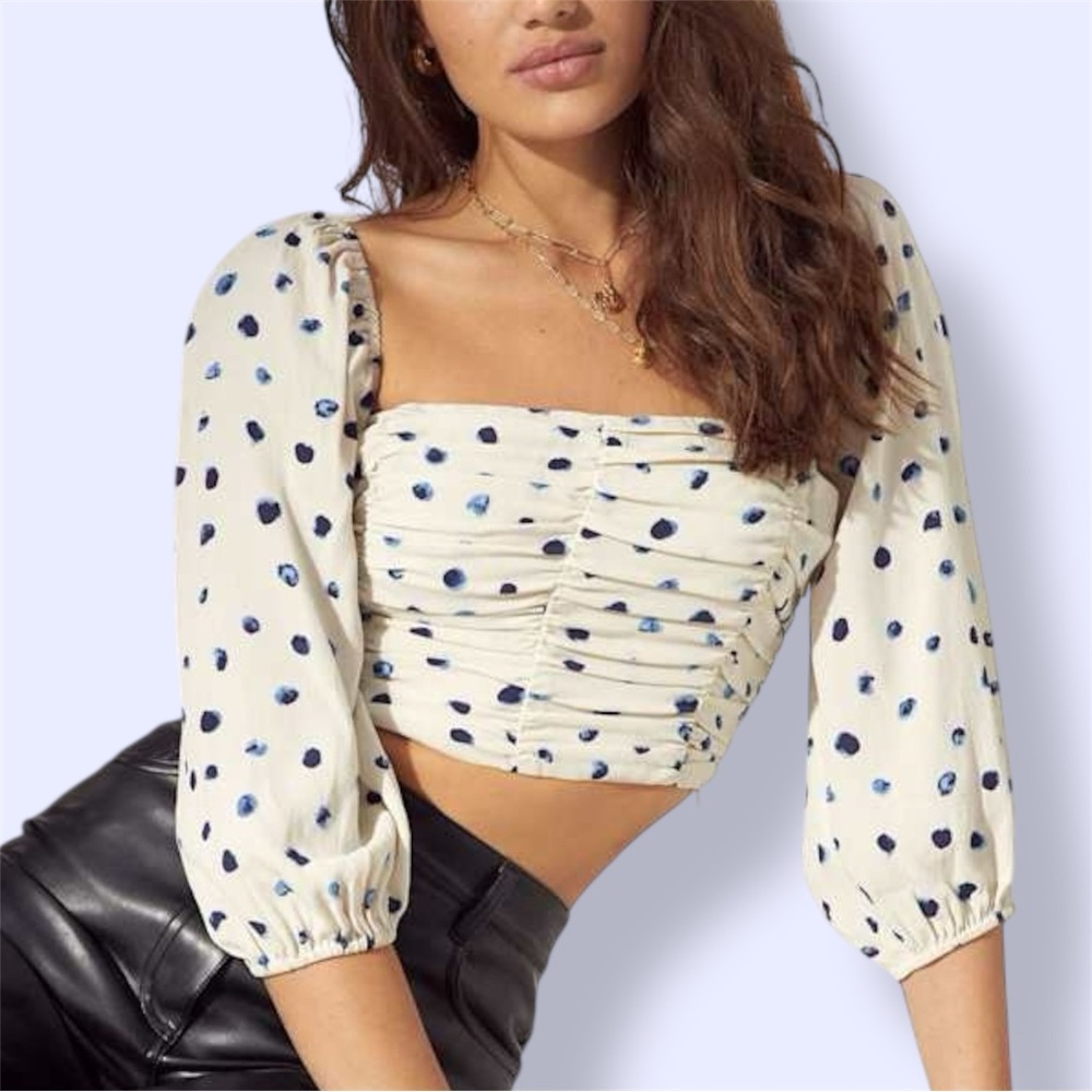 Aritzia Wilfred Lolita Blouse in Birch/Classic Navy